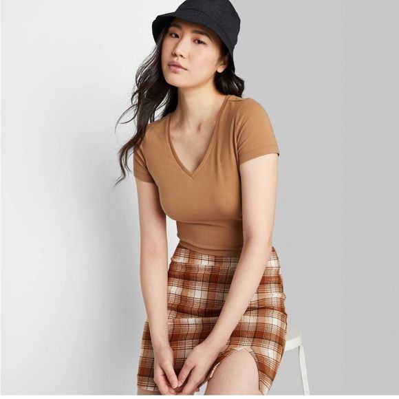Women's Short Sleeve V-Neck Cropped T-Shirt - Wild Fable™ Cognac M - Picture 1 of 9